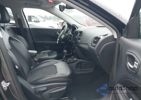 2018 Jeep Compass Altitude 4X4 z USA, uszkodzony, nr VIN 3C4NJDBBXJT325638